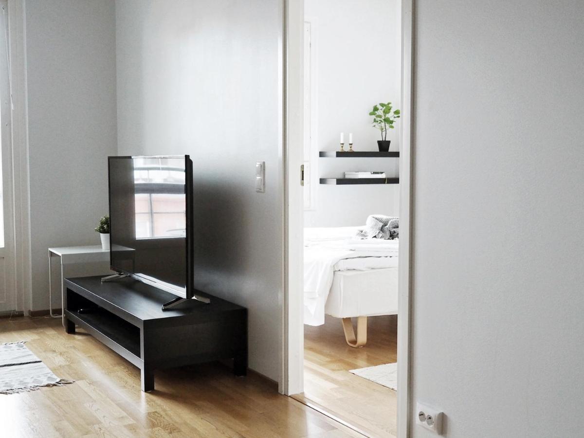 טמפרה "Espa" - Modern 1Br Apartment With Sauna, Balcony & Free Parking, Hosted By 2Ndhomes מראה חיצוני תמונה